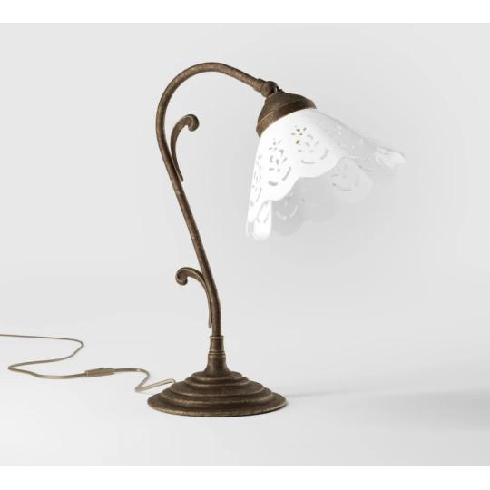 klasszikus keramia buras asztali lampa csipkes lyukacsos kecses ives romantikus haloszoba vilagitas vintage mediterran rezlampa hangulatfeny nappali.jpg